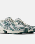 marsh green 740