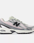 Pink granite 740