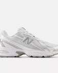 Silver metallic 740
