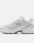 Silver metallic 740