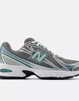 Silver metallic 740